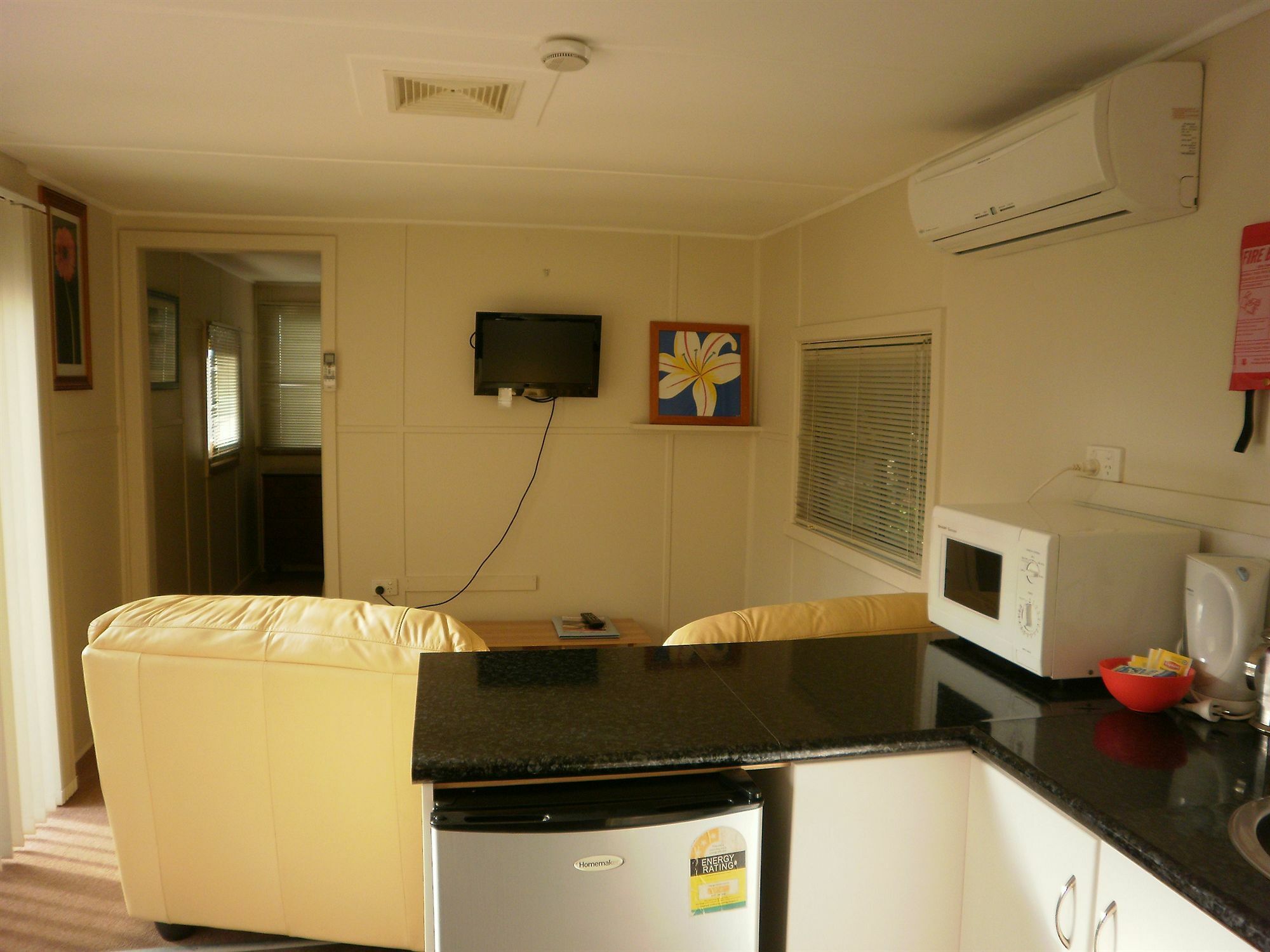 Kickback Cottages เลคส์เอนทรานส์ ภายนอก รูปภาพ