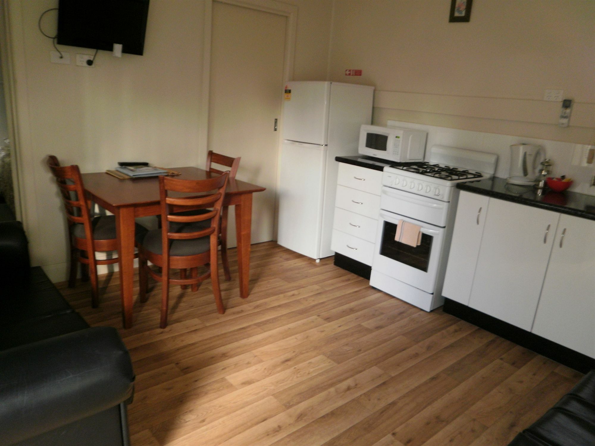 Kickback Cottages เลคส์เอนทรานส์ ภายนอก รูปภาพ
